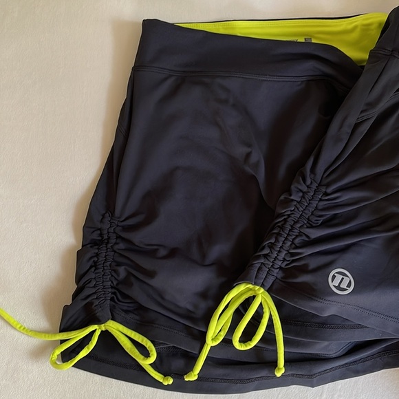 NOVARA PADDED SHORT CYCLING SKORT/SKIRT, Women’s Large - Picture 4 of 14